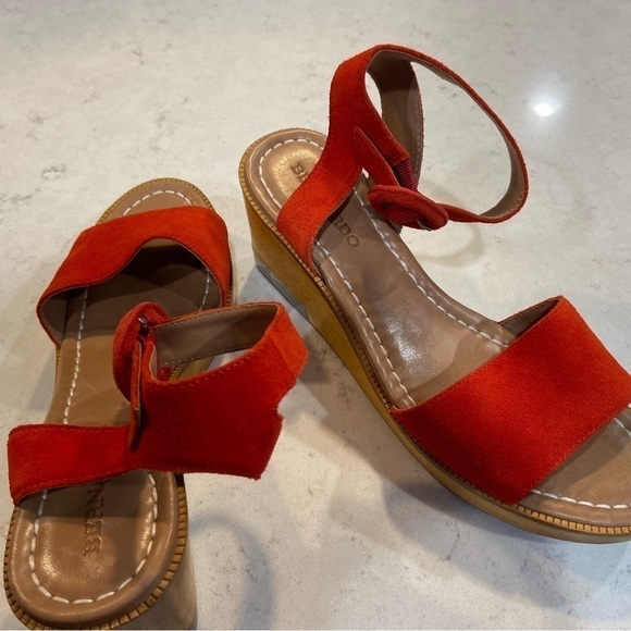 Bernardo Kate Wedge Sandal 8 1/2 - Picture 1 of 5